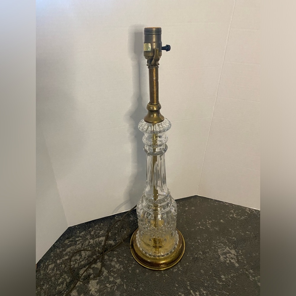 Vintage Frederick Cooper cut glass / crystal Hollywood Regency table lamp, works